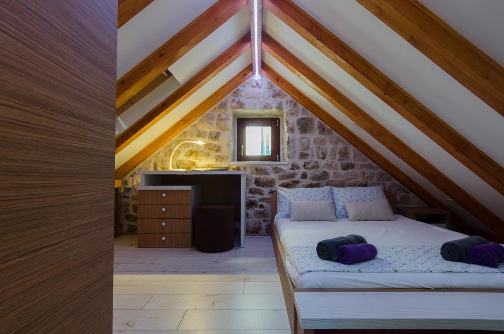 Apartment Capo Family & Capo Studio -Old Town-Parking Trogir Habitación foto